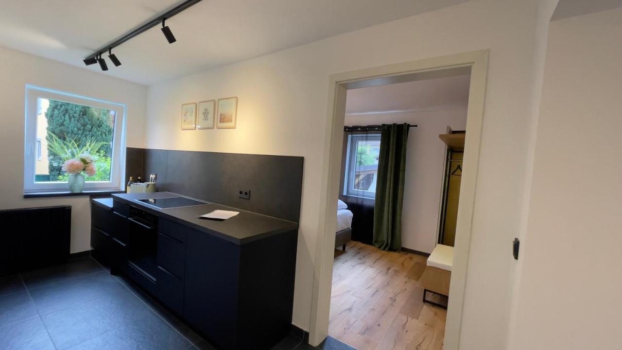 הרצוגנאוראך Uraha Apartments מראה חיצוני תמונה